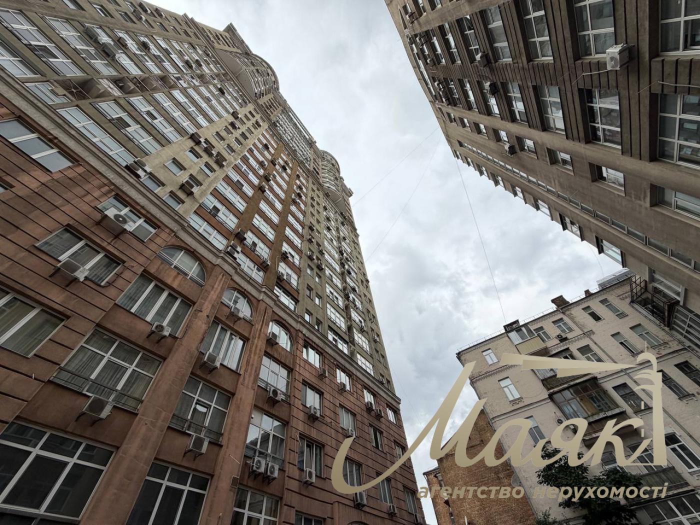 Аренда 1 комнатной кватиры в ЖК Botanic Towers, по ул.Саксаганского 121, метро Университет