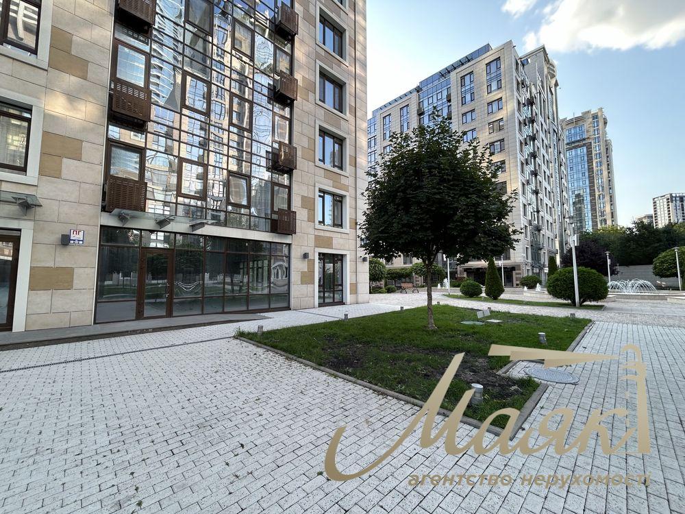 Sale of facade premise 197m2, Residential Complex Boulevard of Fountains