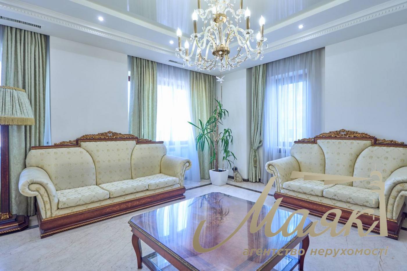 Оренда 4 кімнатної квартири, 163 м, Жилянська 30а, Голосіївський район