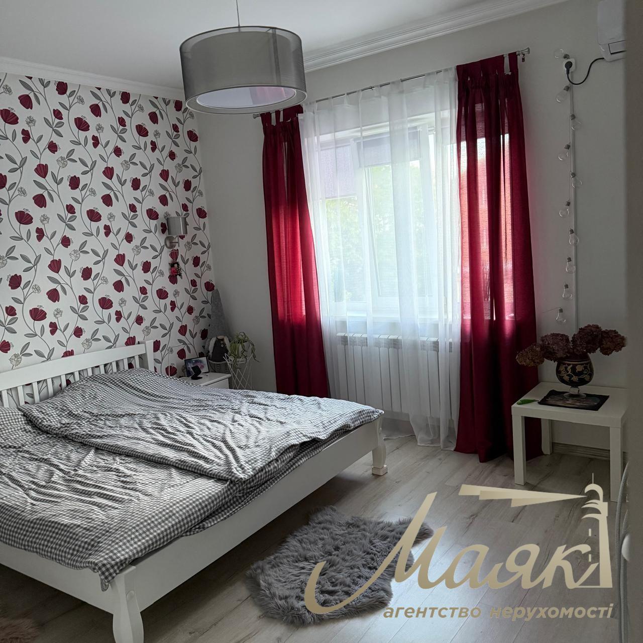 Cozy two-story house (135 m²) for sale, perfect for comfortable living in the village of Kryukovshchina, Kyiv-Svyatoshynsky District, Kyiv Oblast.