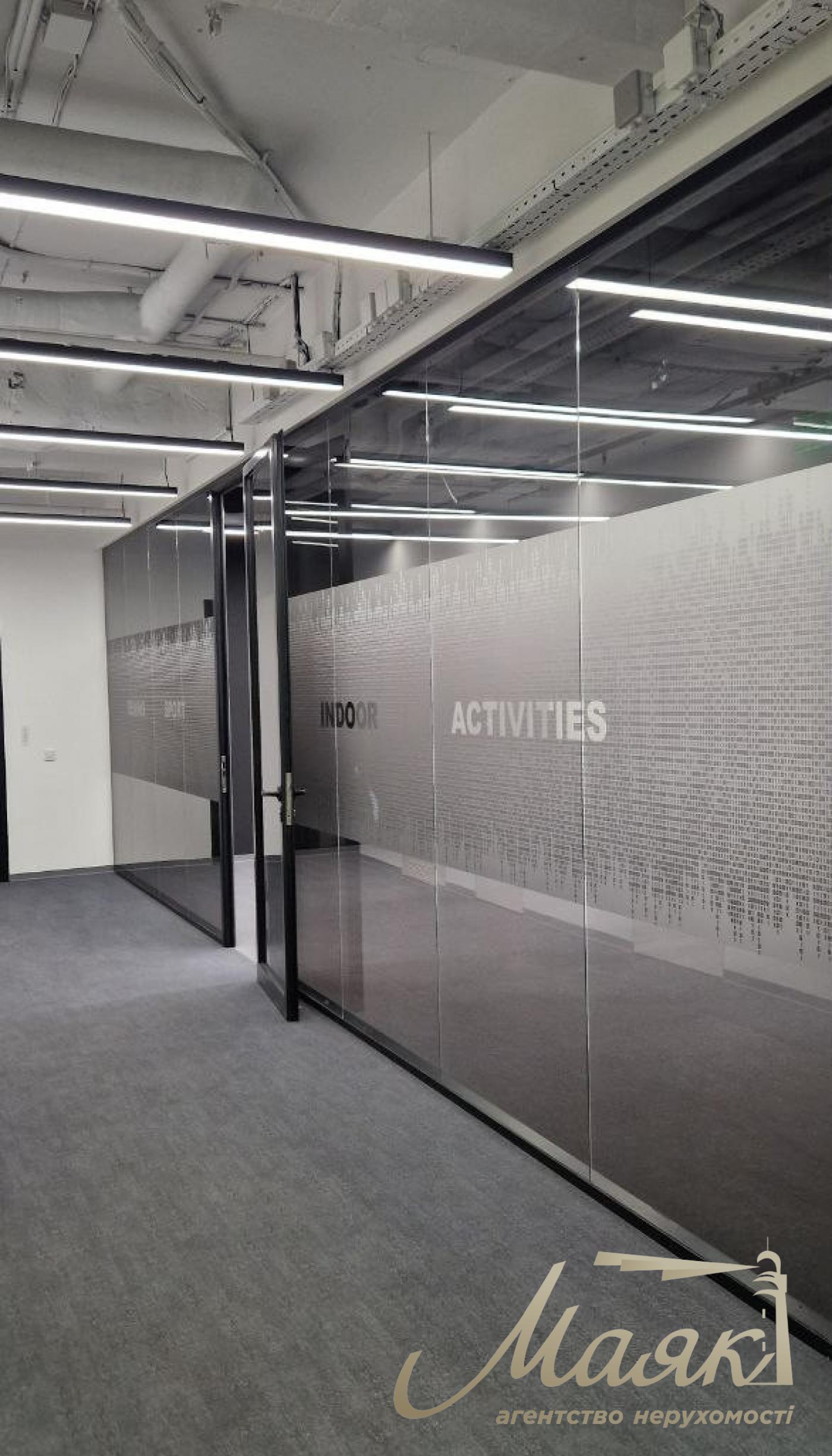 Rent Office 960 m2 in BC "Astarta", Naberezhno-Kreschatitskaya street, Podol.