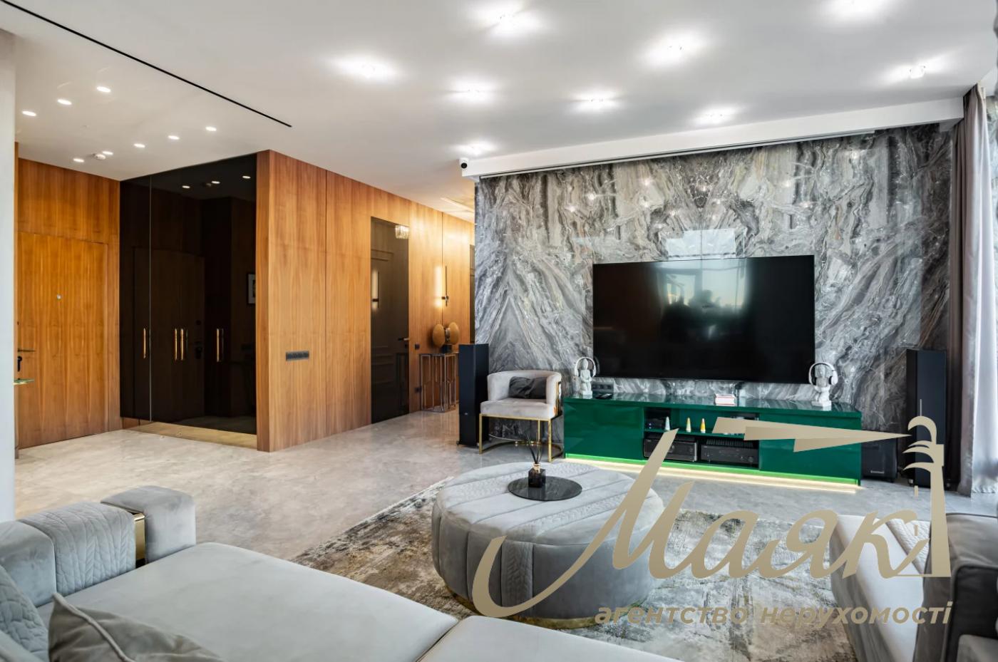 Penthouse with terrace for sale in Park Avenue VIP Residential Complex. Goloseevsky Prospekt, Demievka, Kyiv.