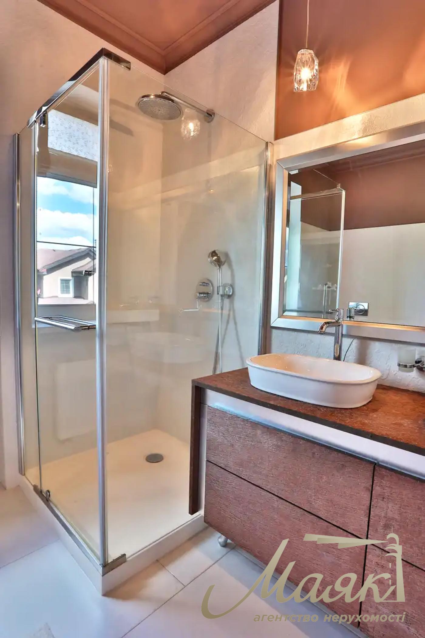 Оренда будинку площею 220 м² у котеджному містечку Green Hills, с. Віта-Поштова