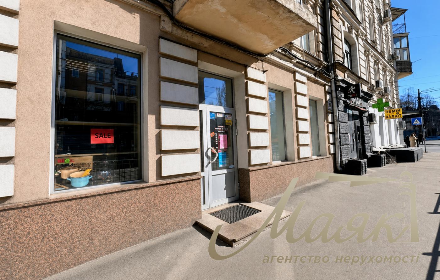 Rent a facade premises 113 sq.m.sq. Lower Val, Podol