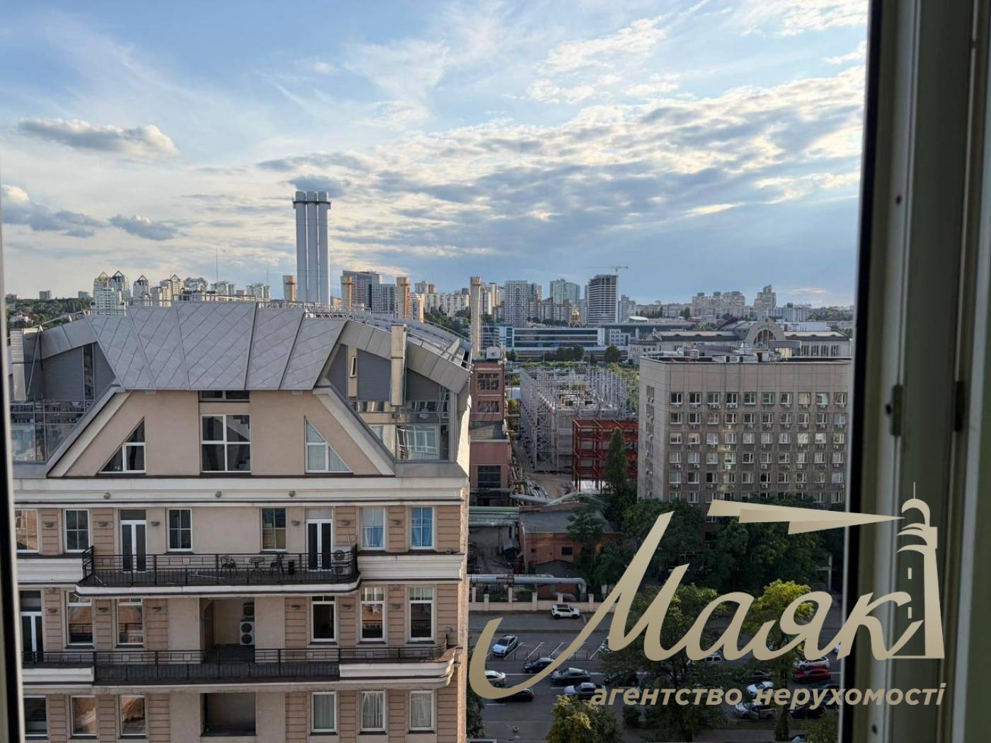 Оренда однокімнатної квартири у ЖК Botanic Towers, на вул. Саксаганського, 121, метро «Університет»