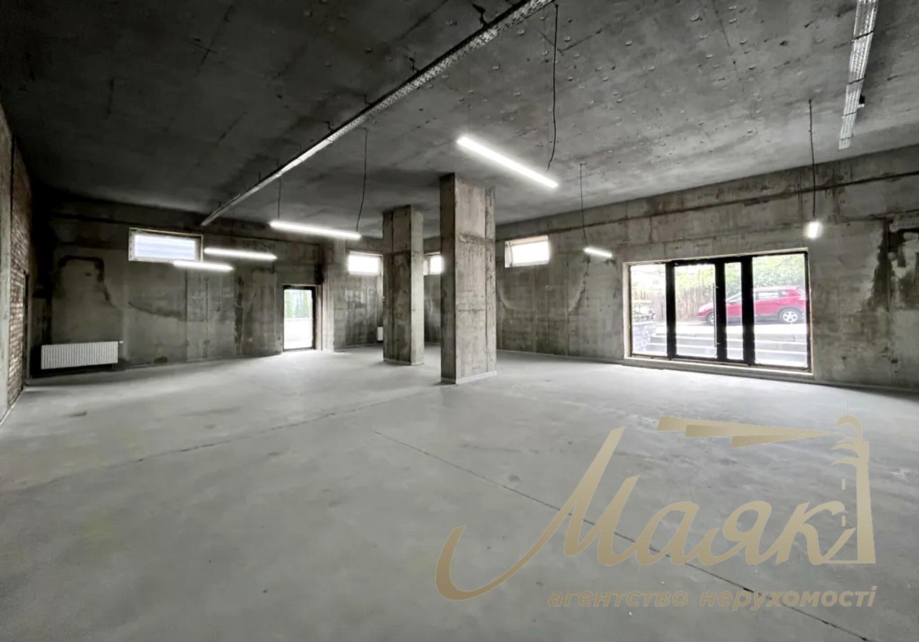 Продажа фасадного помещения в ЖК Соломянский ул.Университетская ул., 17-А