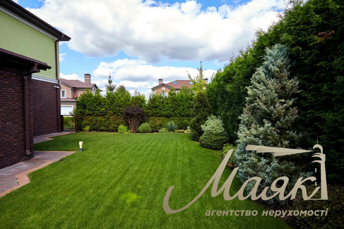 Оренда будинку площею 220 м² у котеджному містечку Green Hills, с. Віта-Поштова