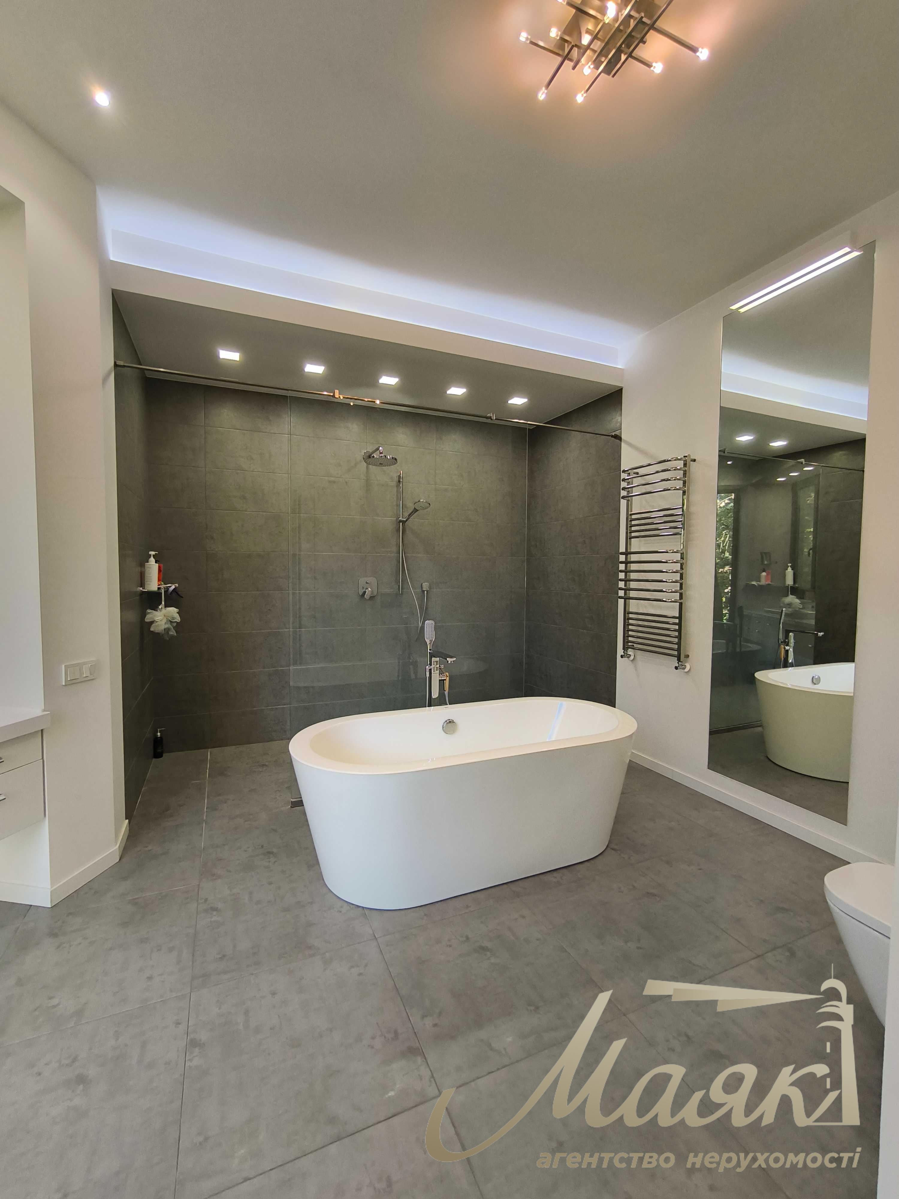 Продажа дома 390м2 среди заповедного парка рядом с Киевом