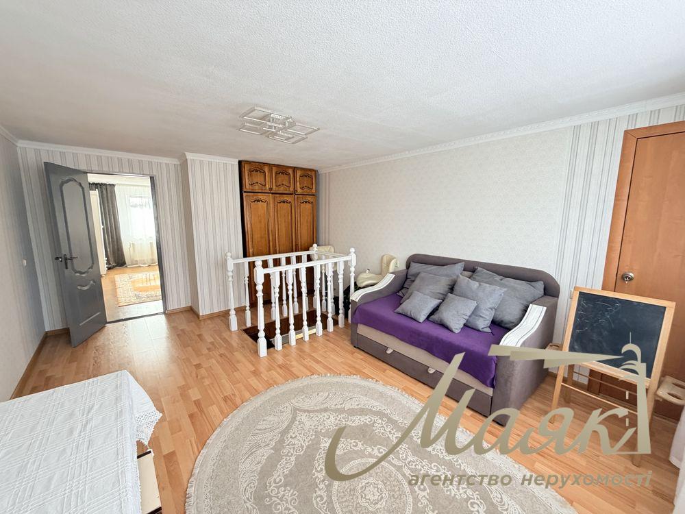 Продажа дома 150 м², 7 соток, 2 спальни, гостевая комната, автономное отопление, с. Подгорци/Романков, Киевская область, Обуховское направление.