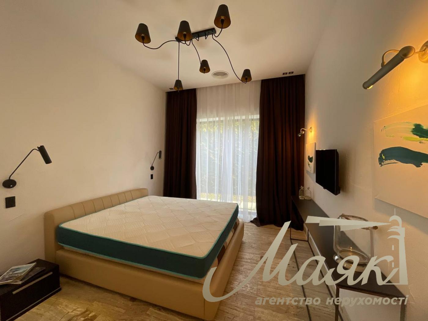 Оренда будинку Лісники- 200 м2 у котеджному містечку Хутір Ясний, з виходом на озеро, 10 соток