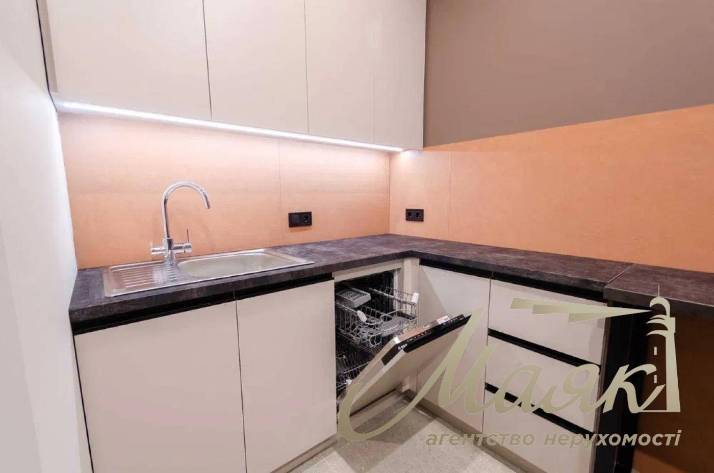 Оренда офісу 190м2, Голосіївський р-н, вул. Антоновича