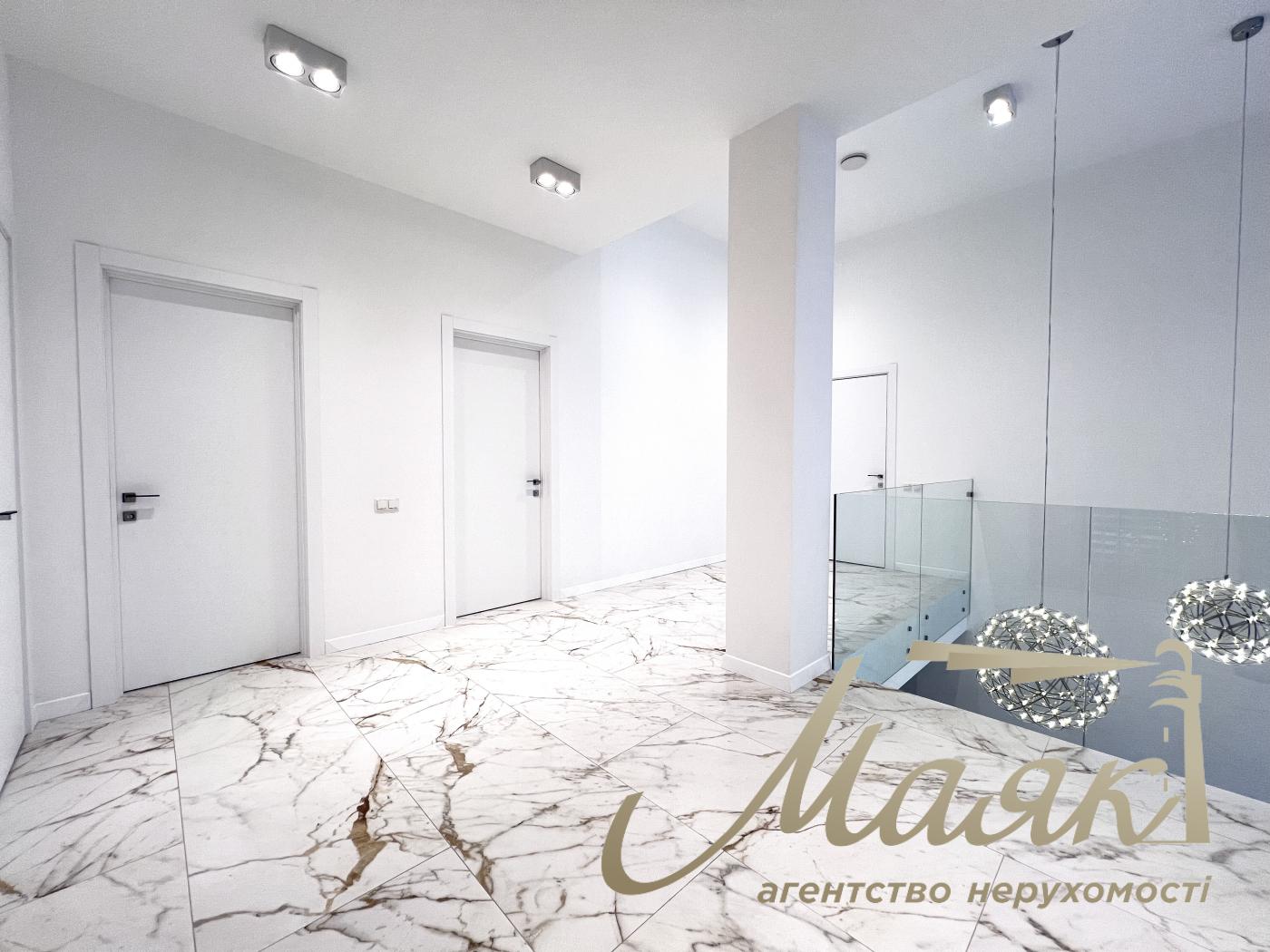 Оренда заміського будинку на Осокорках у котеджному містечку "Блакитна Лагуна"