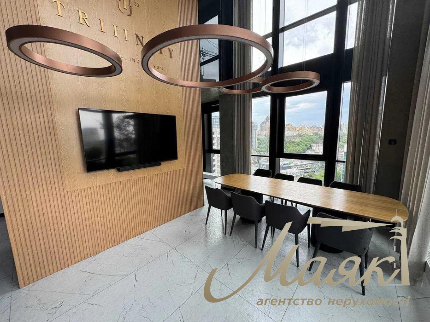 Продажа 4-комнатной квартиры ЖК Тринити, ул. В. Тютюнника