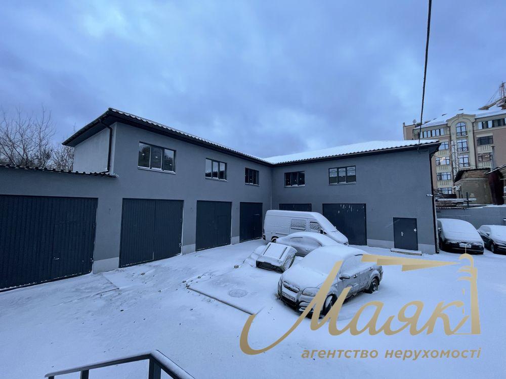 Building for rent, 320m2, Palace Ukraine