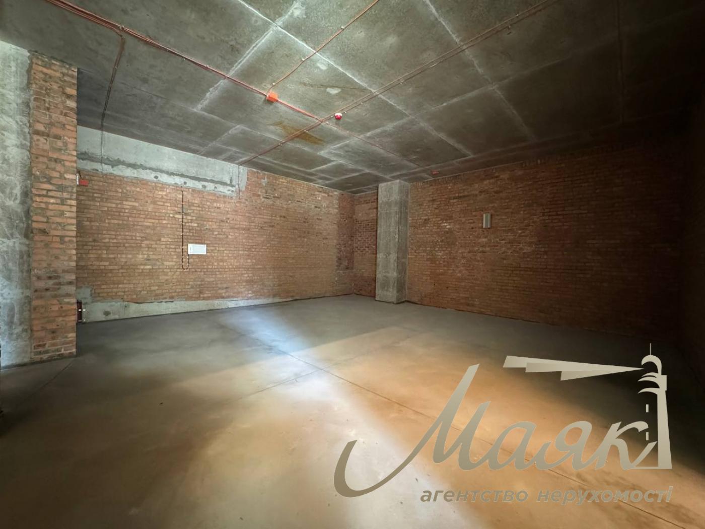 Rent front 110m2 premises LCD Trinity Trinity str. Tyutyunnika, 39/2