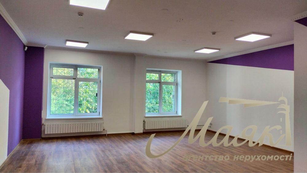 Оренда комерційного приміщення 700 м2, Ахматової, 16