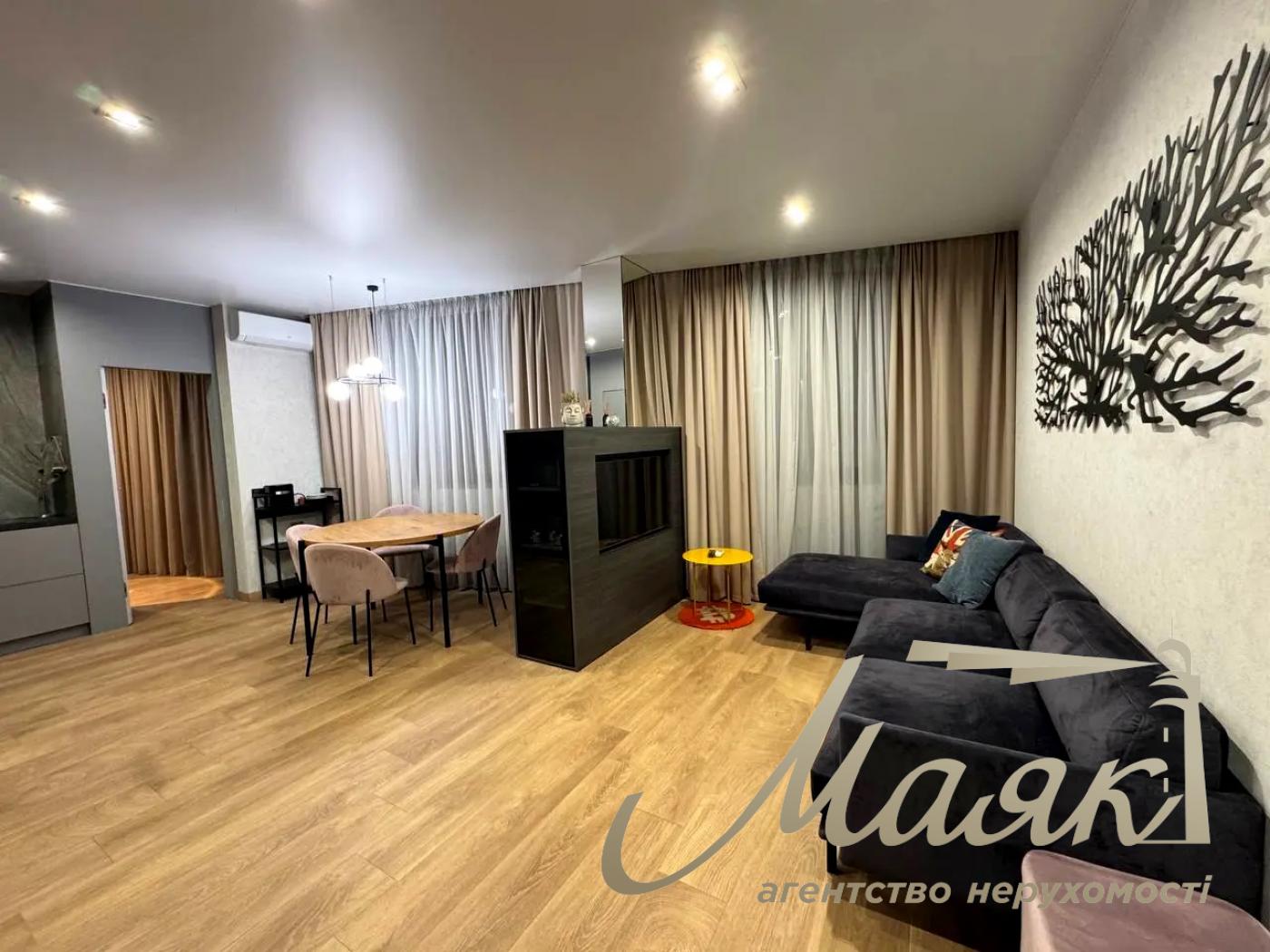 Оренда 3-кімнатної квартири в ЖК "New York concept house", Центр