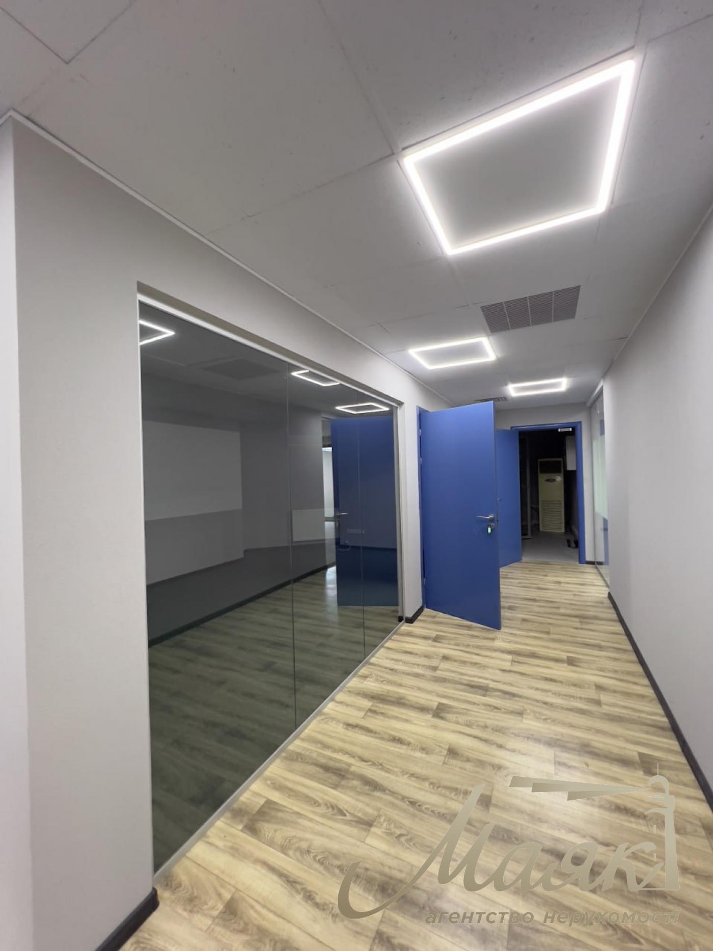 Оренда офісу 650м2 в БЦ Панорама по вул.Велика Житомирська 20, Золоті Ворота.