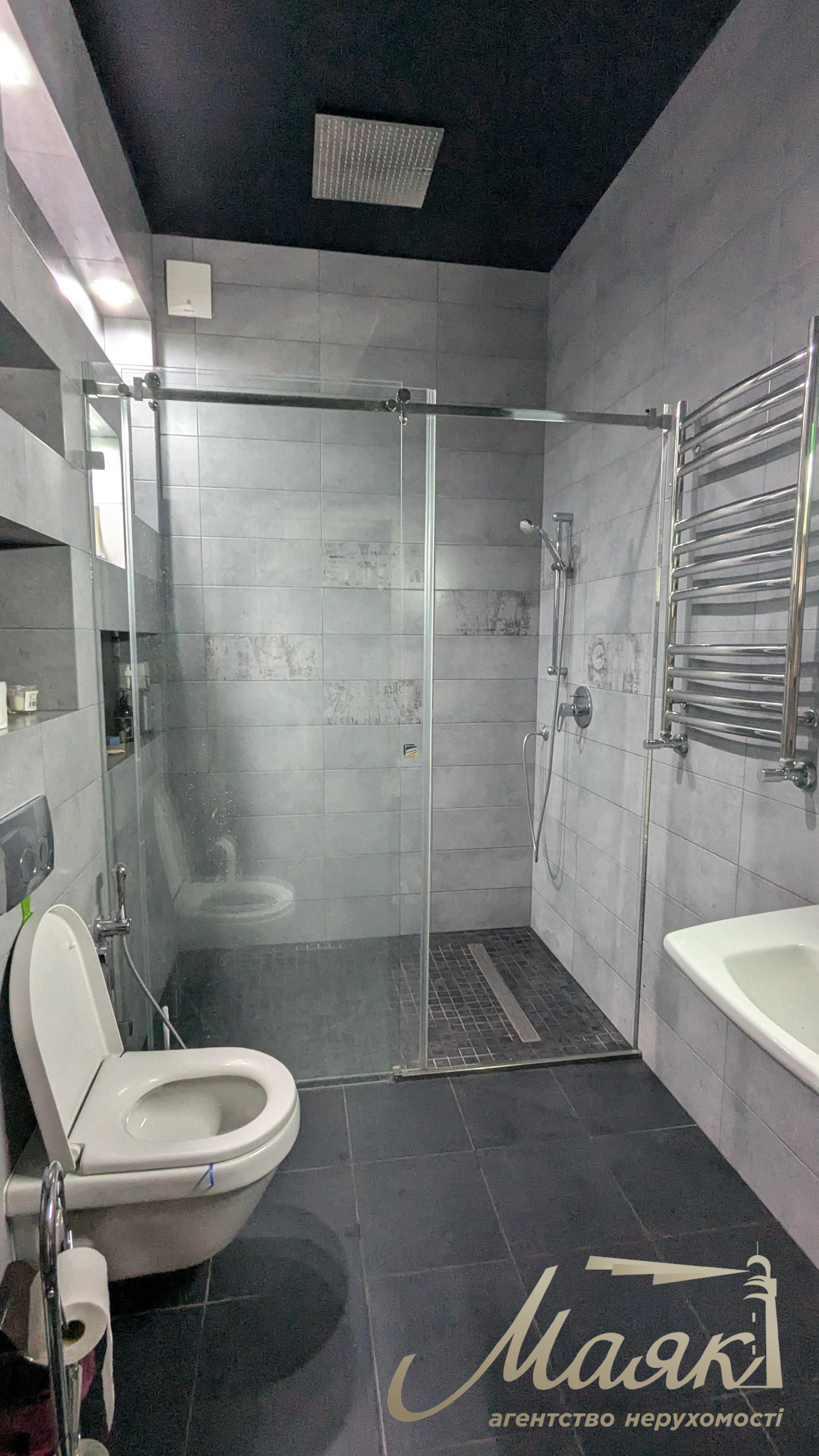 Оренда 2-поверхового таунхауса площею 235 м², Гатне