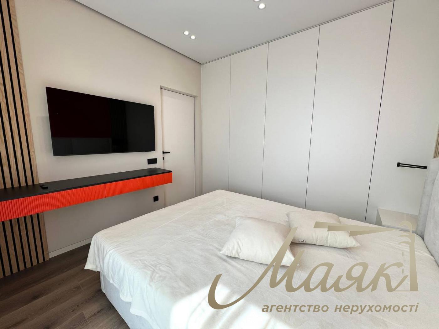 2-room apartment for sale, 40 m², Slavutich Residential Complex.