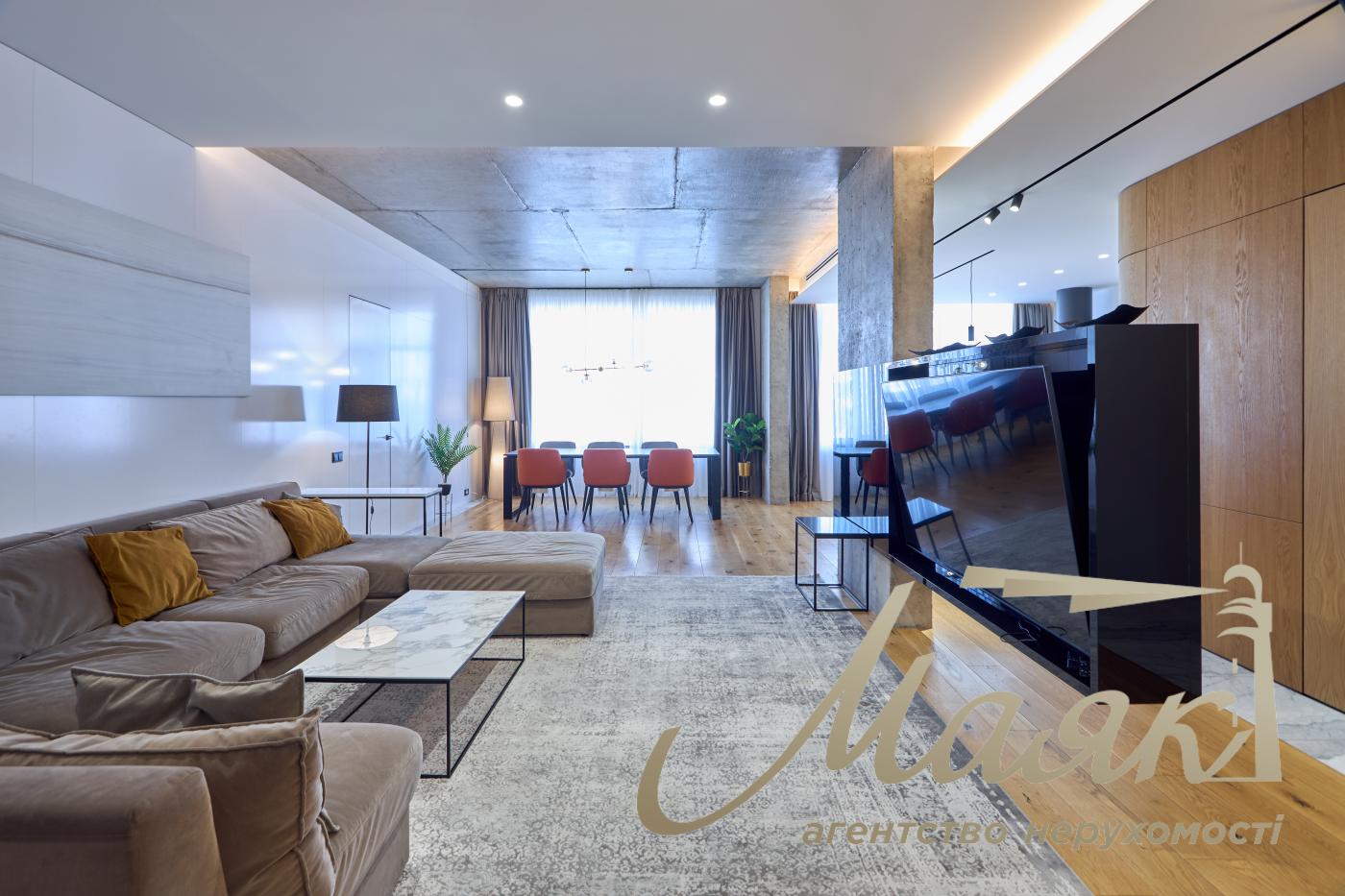 Rent 5-room apartment LCD Novopecherskie Lipki, Verkhoglyada street (Dragomirov)