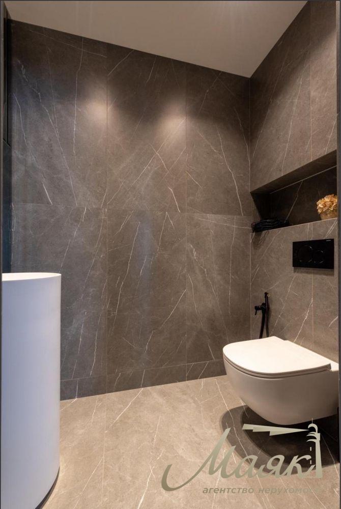 Продаж просторої 5-кімнатної квартири в ЖК "Французький квартал 2" , вул. Джонна Макейна, Печерський район.