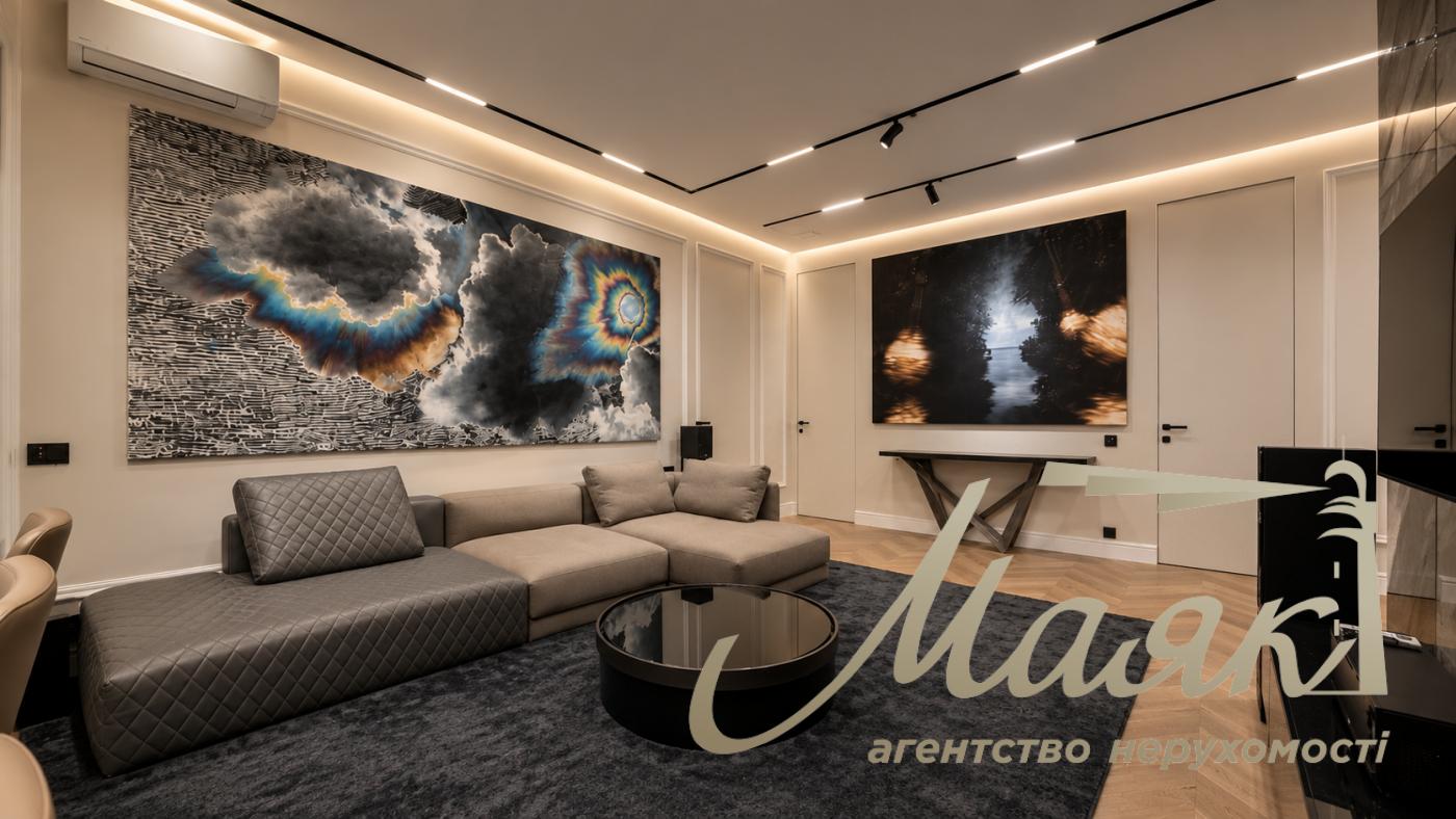 Продаж 4-кімнатної квартири площею 180 м² з двома терасами у ЖК «Park Avenue VIP», Голосієво, вул. Демеївська, 