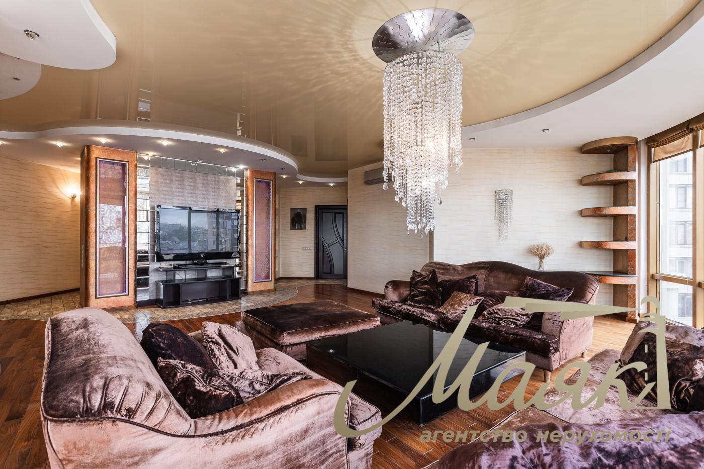 Продаж квартири 170 м² у Дипломат Хол, вул. Жилянська, 59, центр Києва