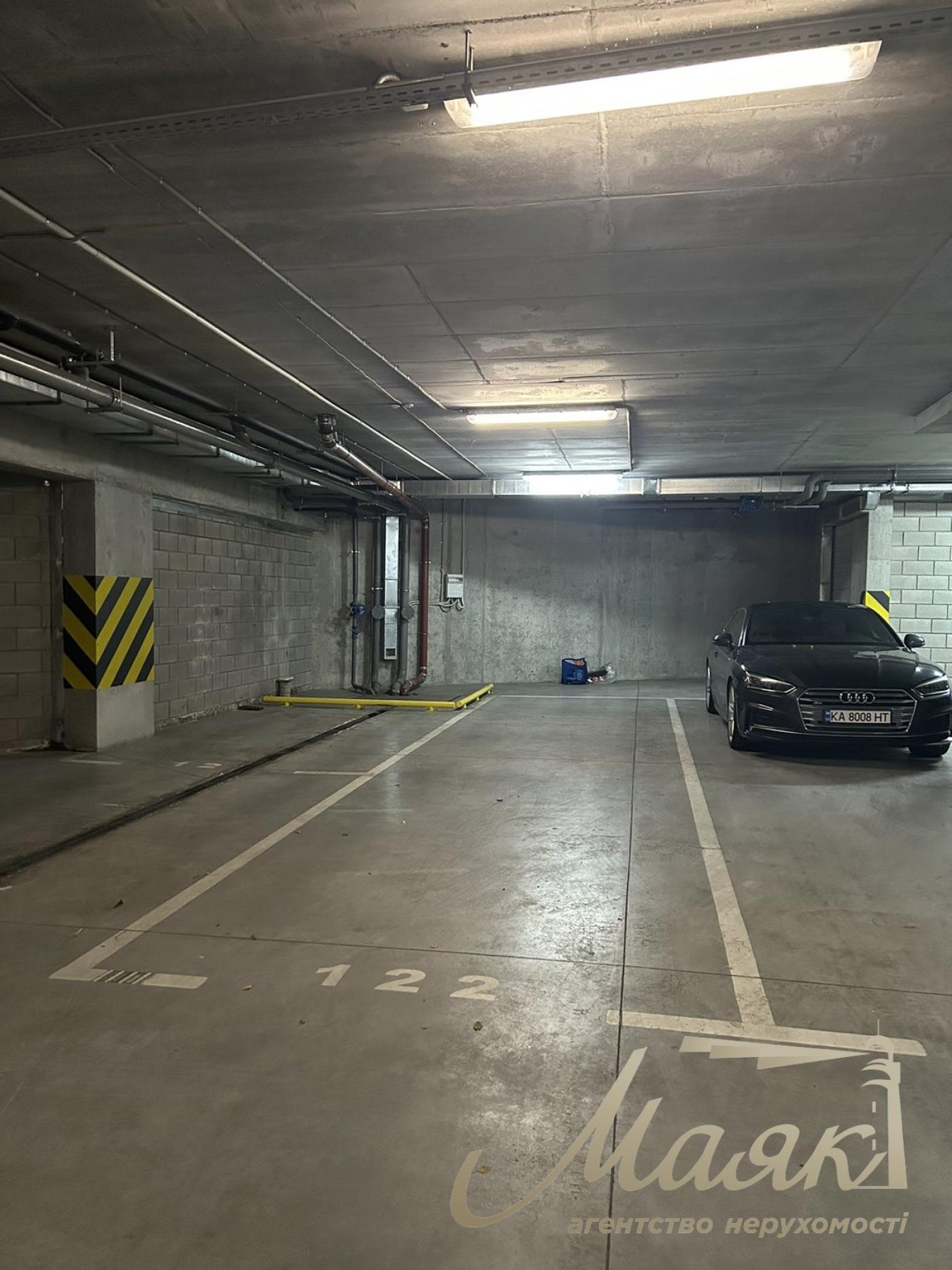 Sale of parking space Central Park, John McCain Street (Kudri), Pechersk