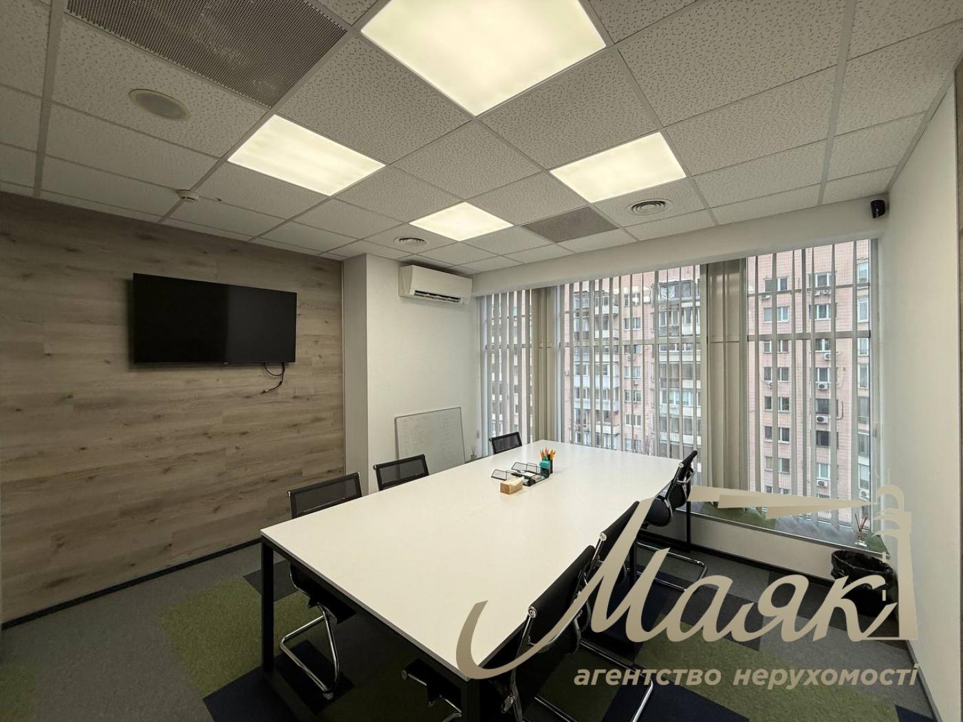 Оренда офісу 220 м.кв. вул. Велика Васильківська, Печерськ