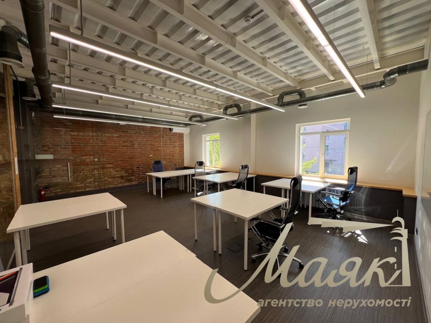 Оренда мебльованого офісу 330м2 на Львоській площі