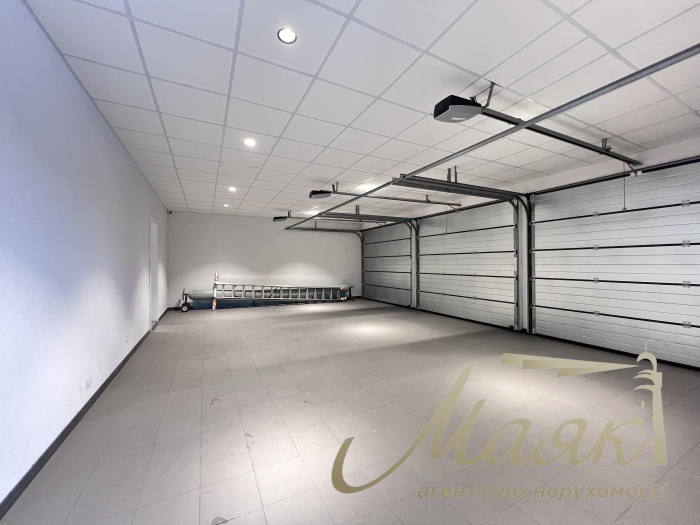 Оренда заміського будинку на Осокорках у котеджному містечку "Блакитна Лагуна"