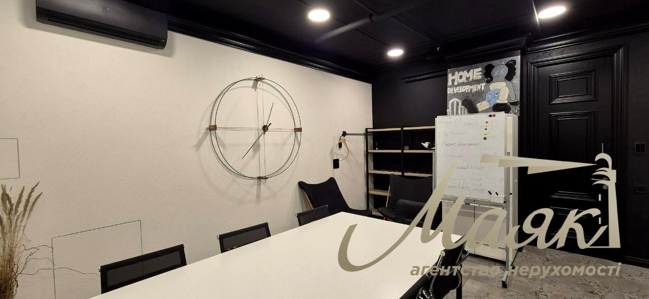 Аренда офиса 190м2 в ЖК Покровский Посад, ул.Глибочицкая.