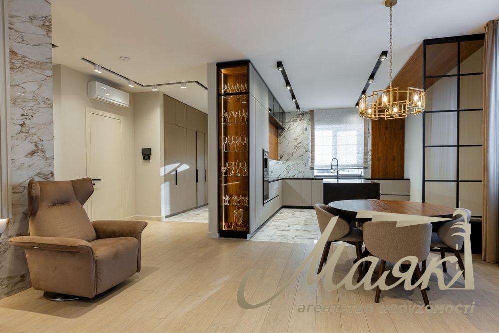 Продаж преміального будинку 210м2 в с. Хотів, поруч Київ, Святошинський район