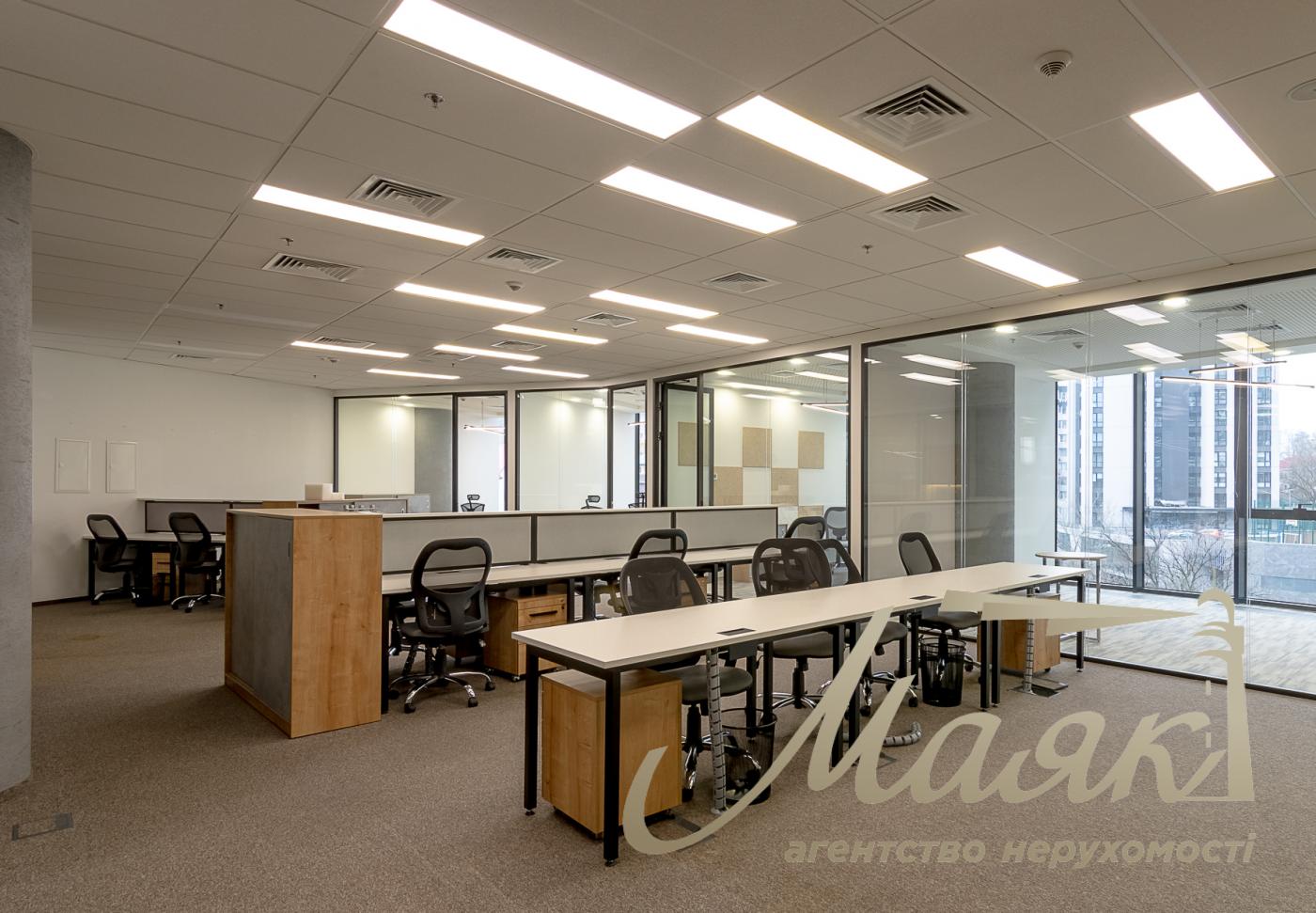 Office for rent 213 sq.m. office in the business center IQ Pechersk
