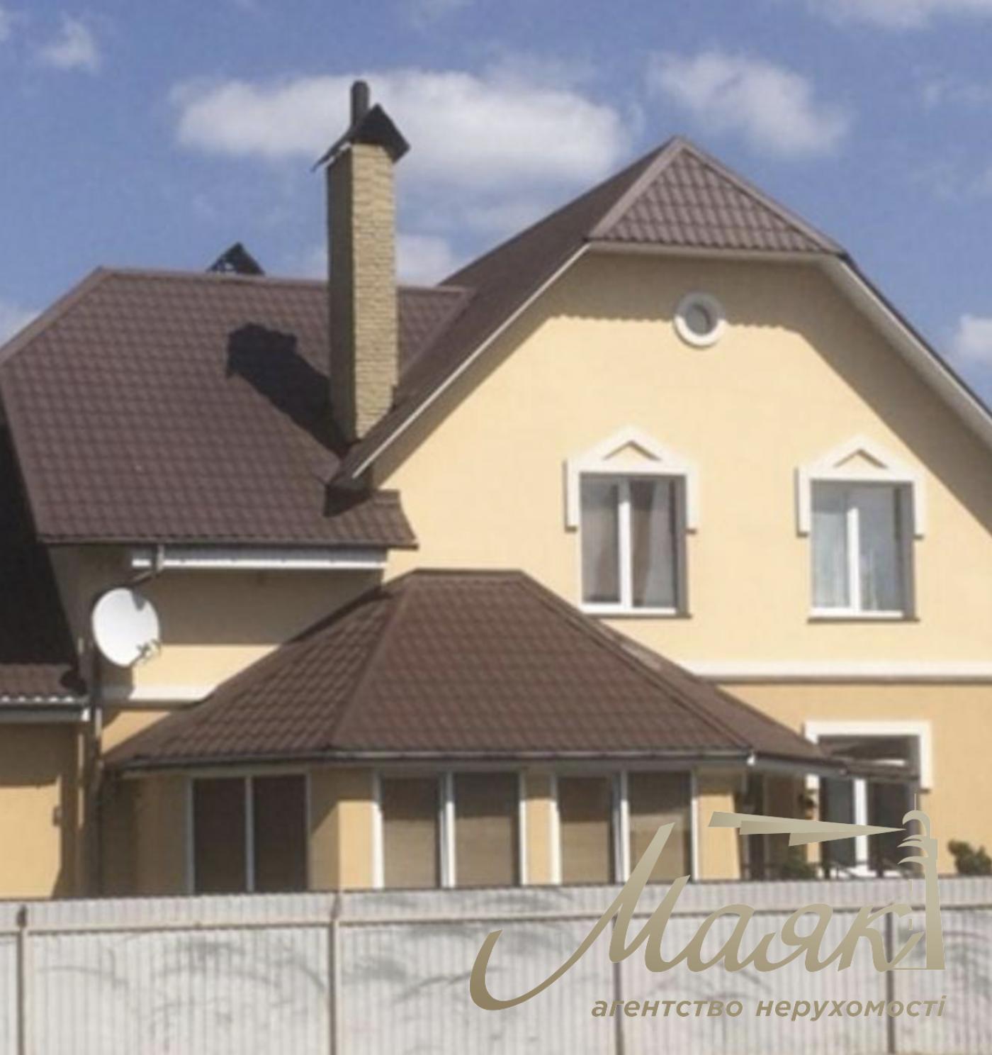 Rent a house 300m2 in the village of Kozin, ulitsa Nova,70