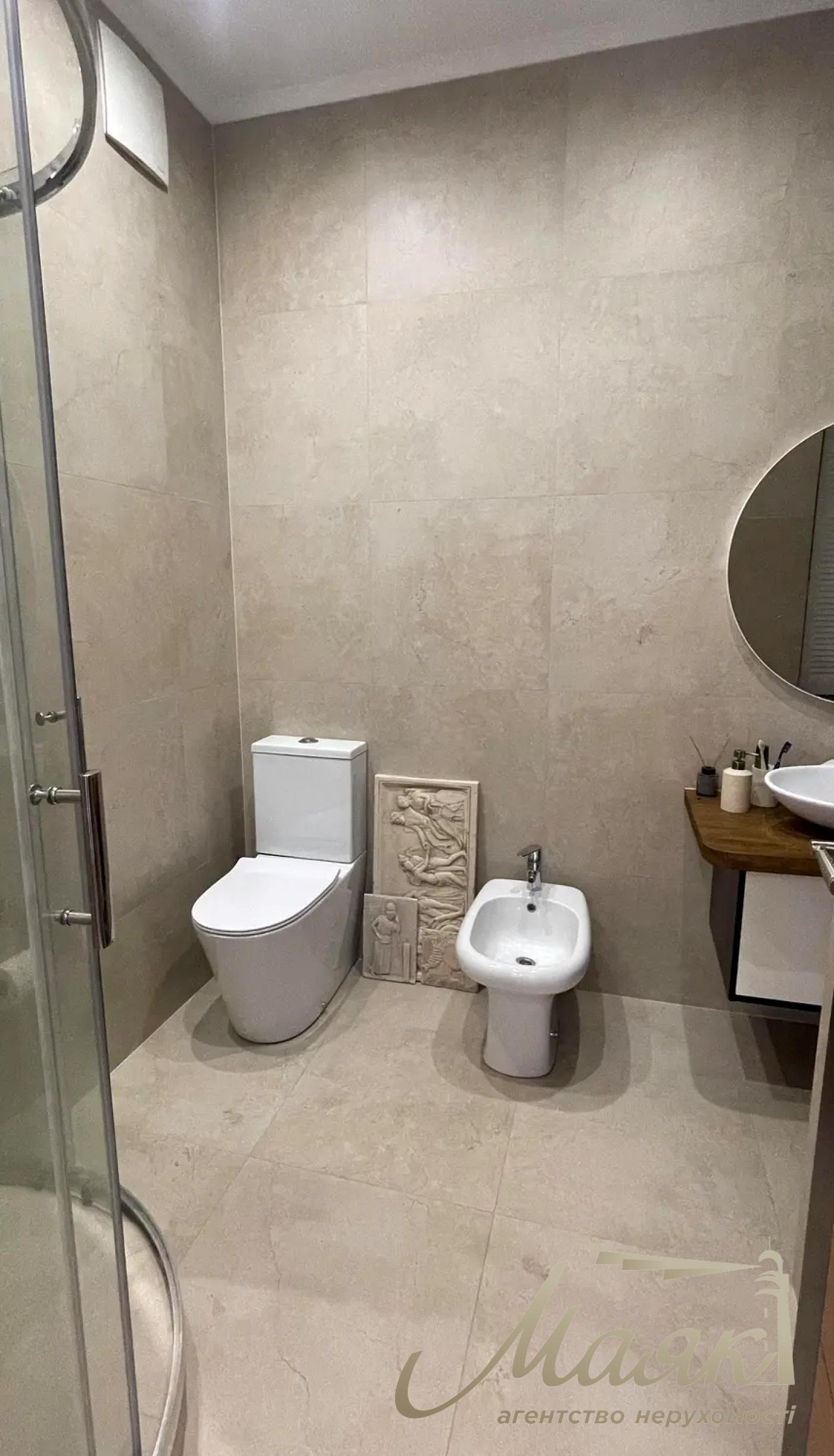 Оренда 1к квартири - студії 64 м² , бул. Тараса Шевченка, Центр