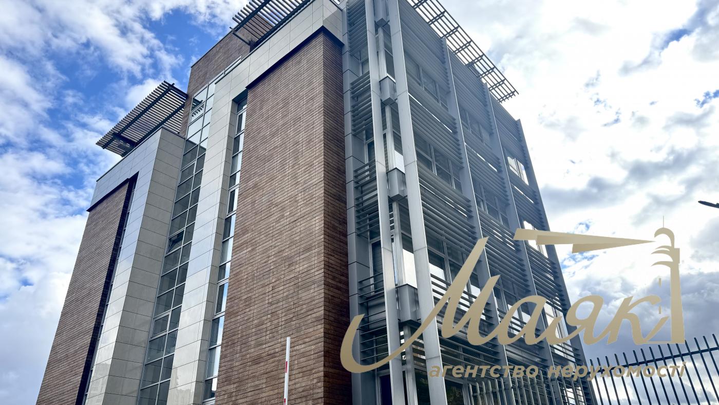 Продаж офісної будівлі в живописном районІ! Ул. Верхнегорская. Центр. Киев