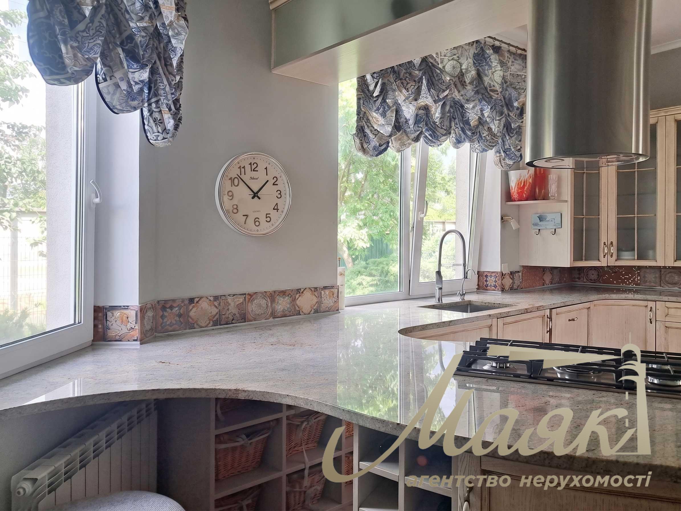 Оренда заміської резиденції зі SPA-комплексом | Плюти | 400 м² | 30 соток