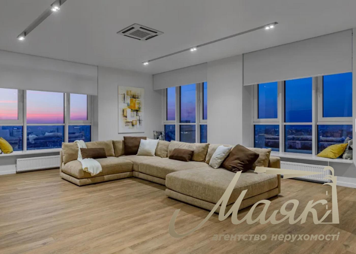 Rent of apartment 3 room apartment 156m2 in prestigious house Jack House