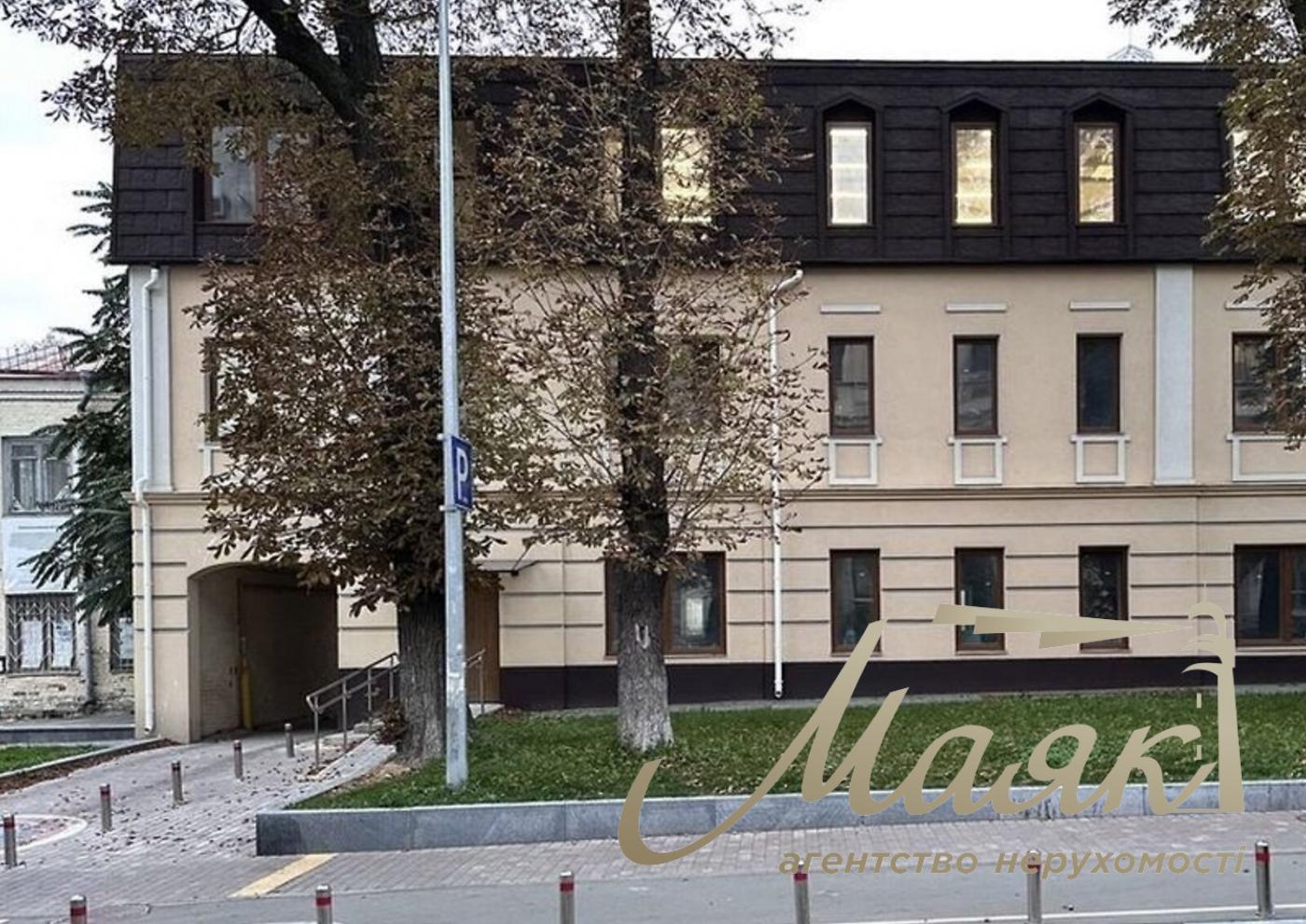 Оренда фасадного нежитлового приміщення 814м2 Київ