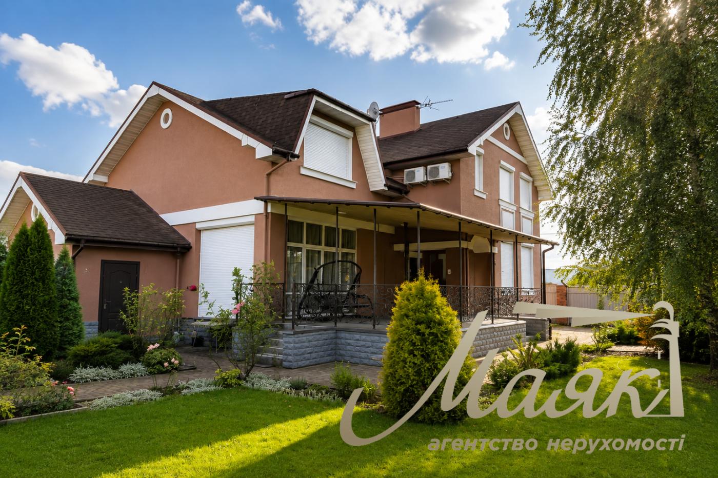 2-story house for rent, 285 m², Podgortsy