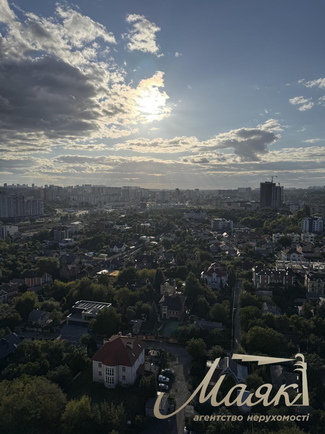 Продаж пентхауса з двома терасами в ЖК "Новопечерські Липки", Печерський район, Київ, 346 м², 7 кімнат