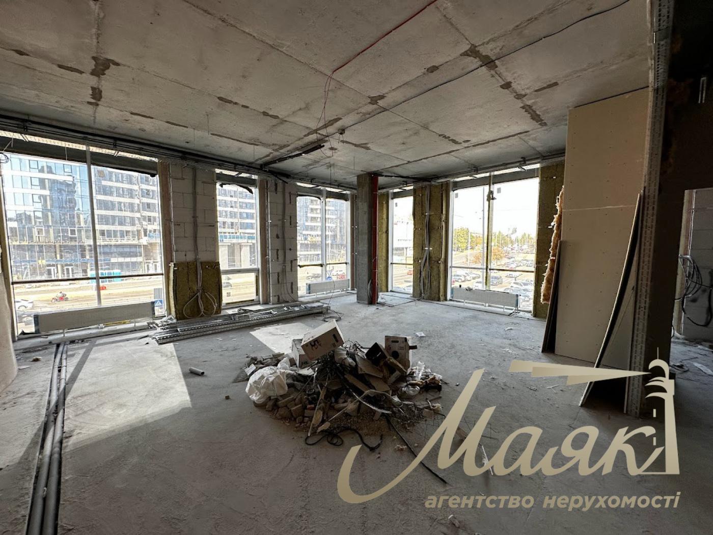 Продаж будівлі Трініті, 6 500м2, вул. Товарна, Пчерськ