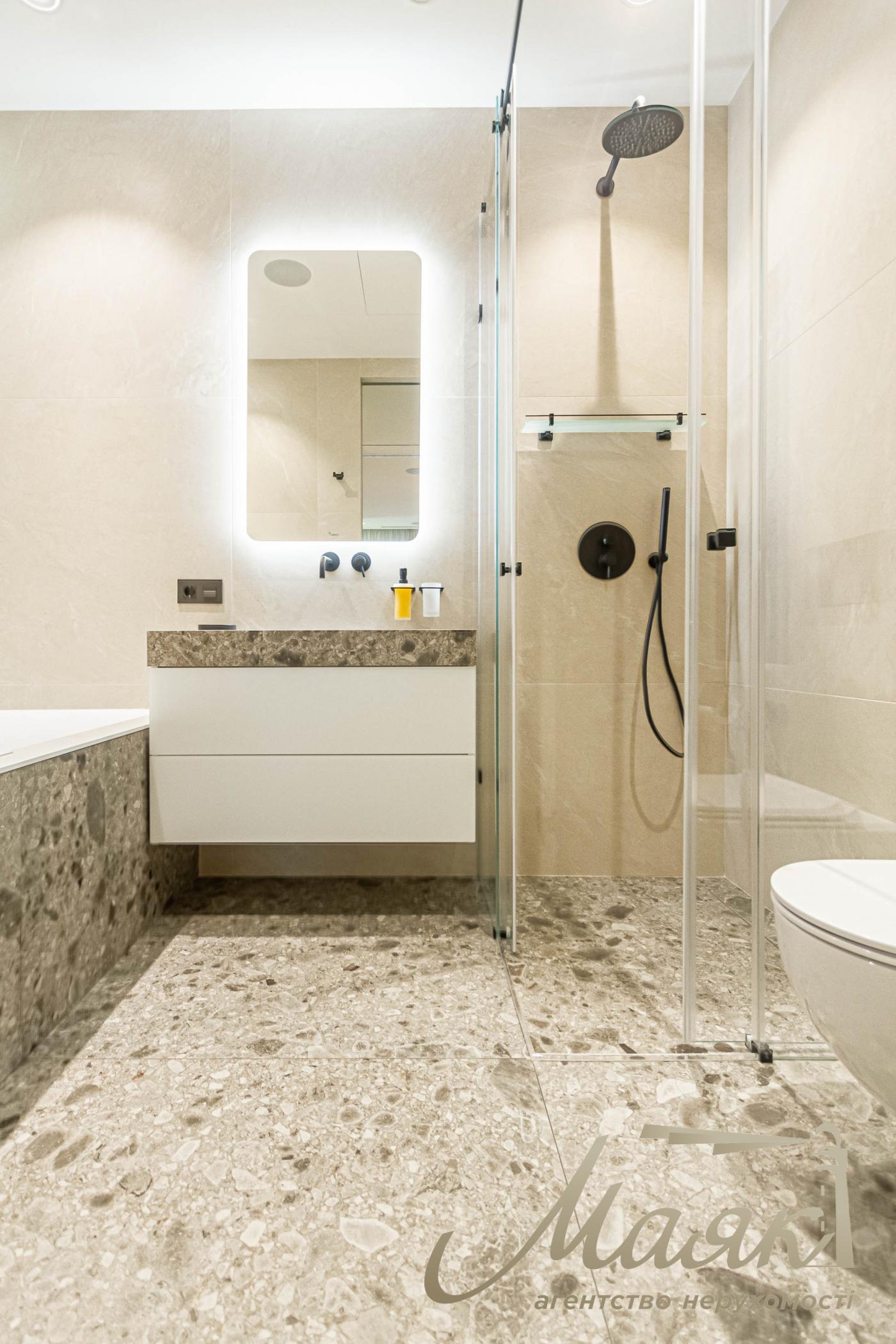 Rent 3k apartment Residential Complex Boulevard of Fountains, 100m2 Sapernoe Pole str., Pechersk