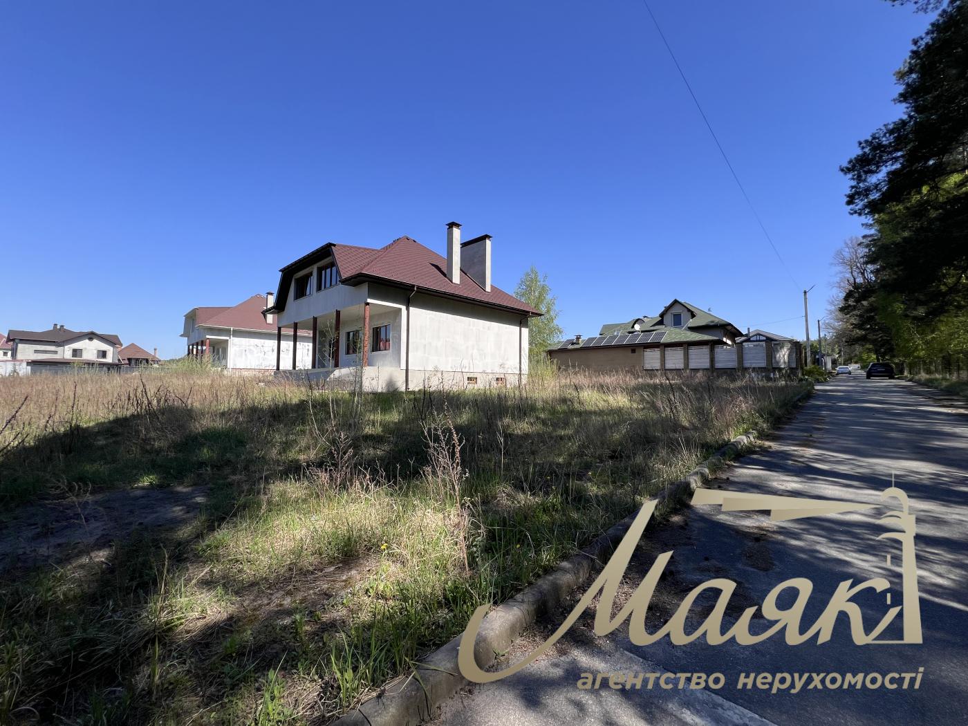 For sale two-storey house 270m2 in village Kremenishche, Kyiv-Svyatoshinsky district