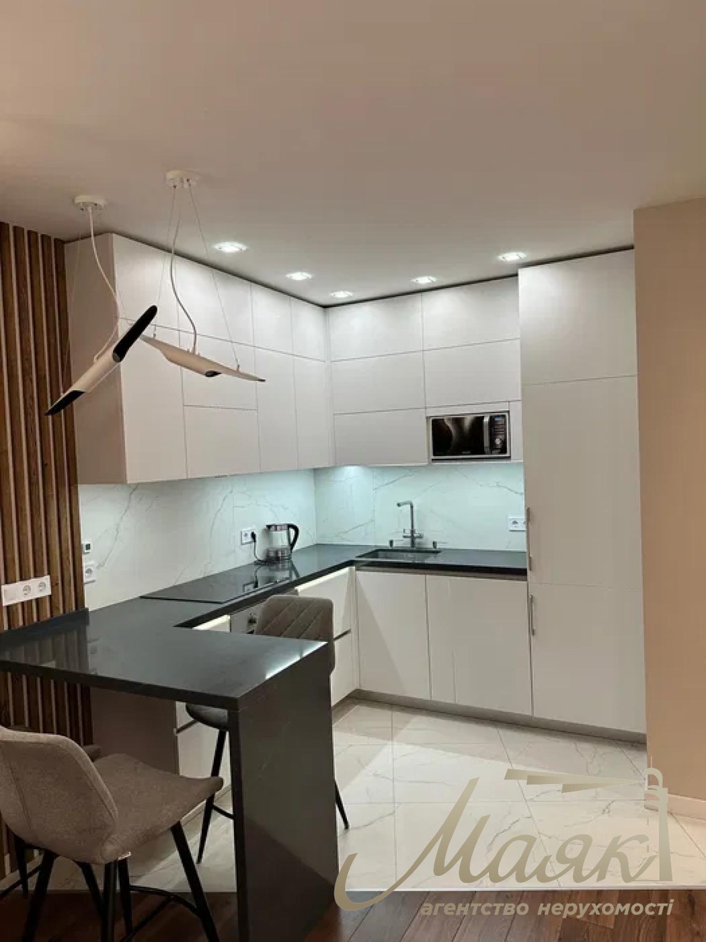 Оренда 2к квартири 45 м², ЖК Central Park, метро Либідська