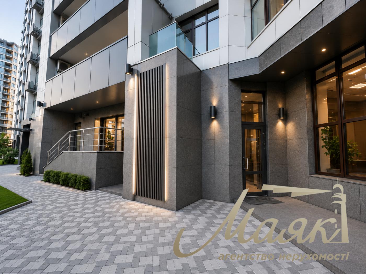 Commercial premises for rent 235m2 in Residential Complex Novopecherskie Lipki, Andriy Verkhoglyada str. (Mikhail Dragomirov), 16