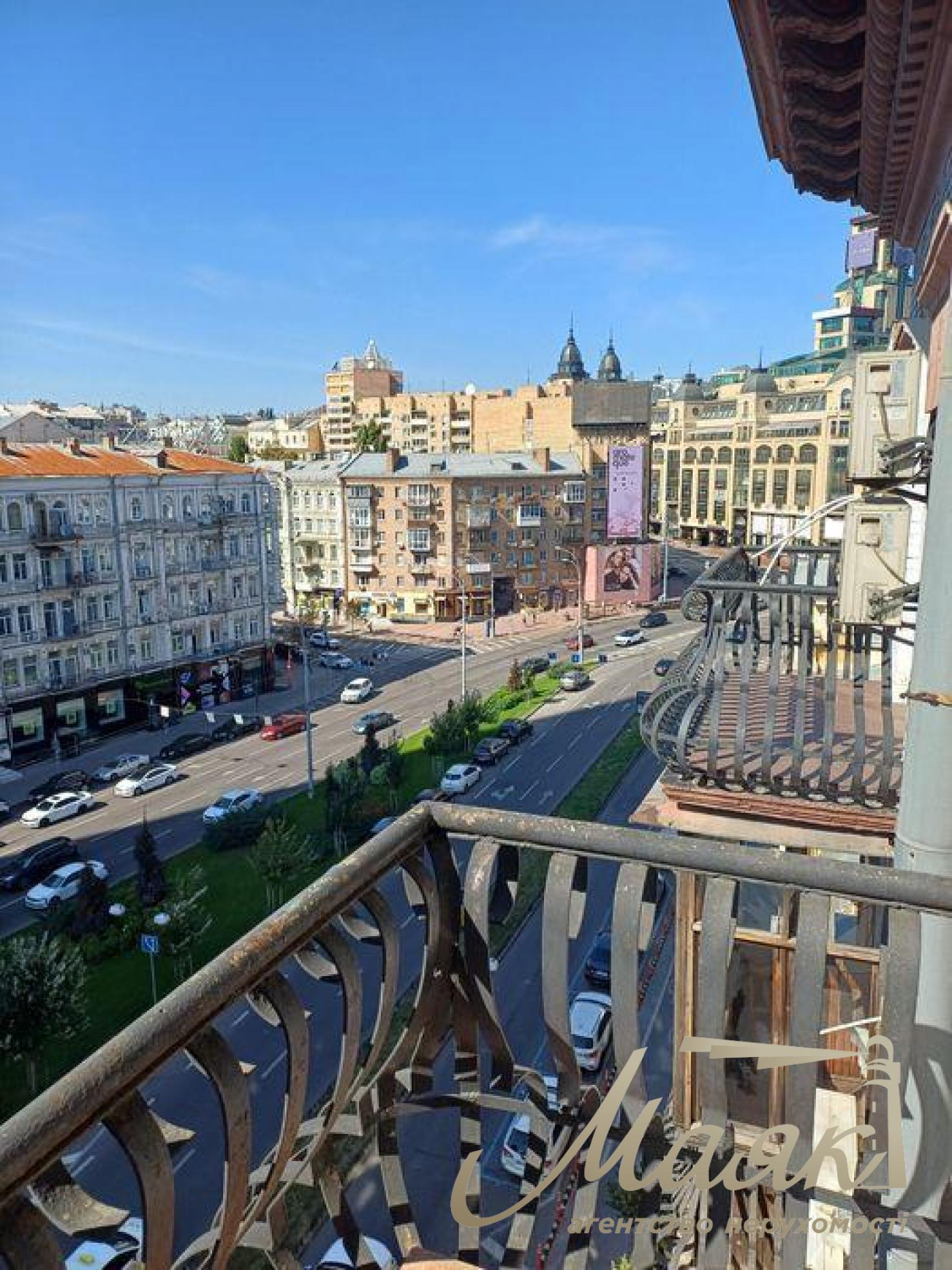 Продажа 3-к квартиры ул. Бассейная, Печерский р-н, Центр Киев