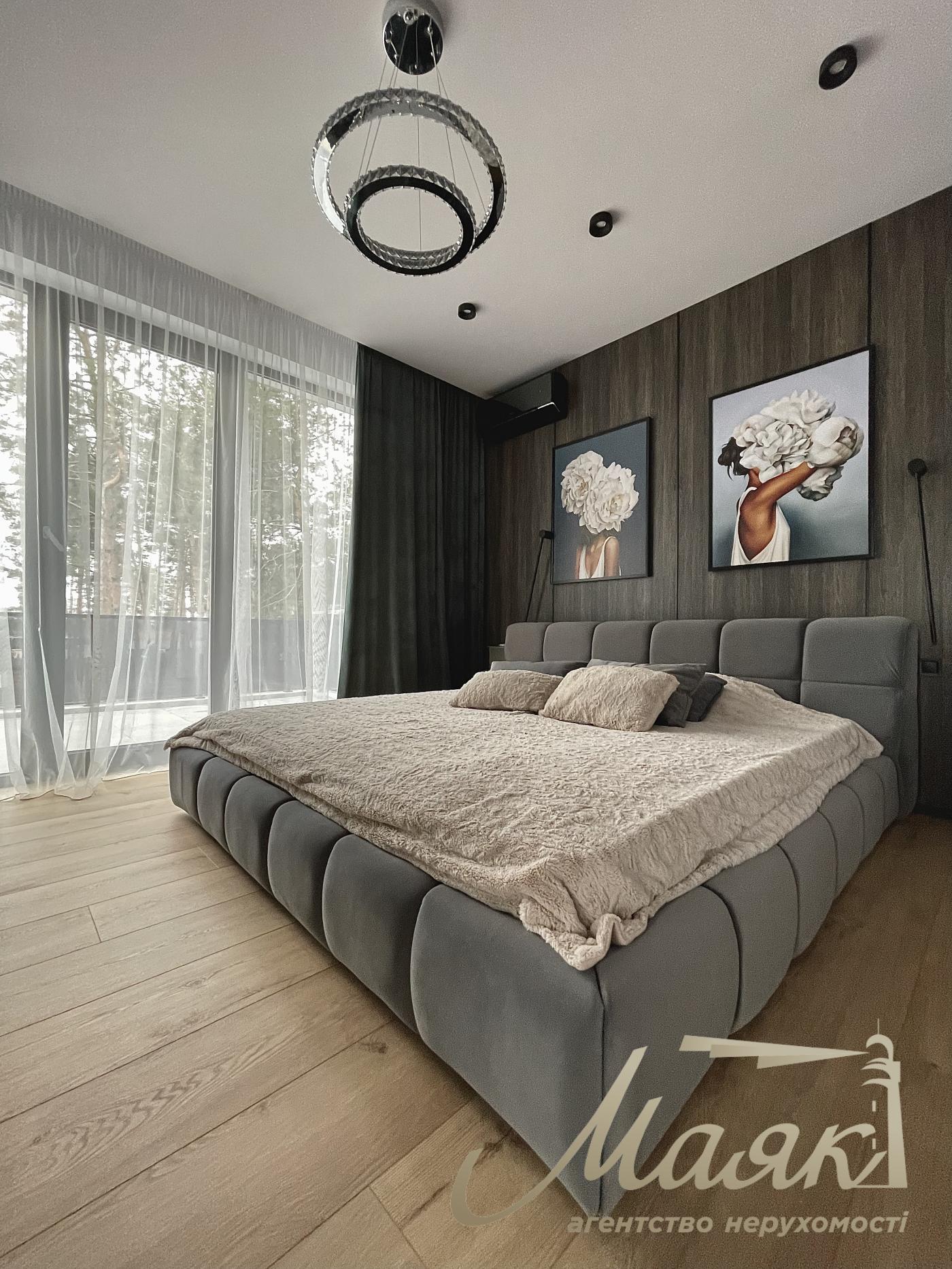 Rent a 150-square-meter two-story house in the “GoldFish” residential complex, Lebedevka, Vyshgorod District